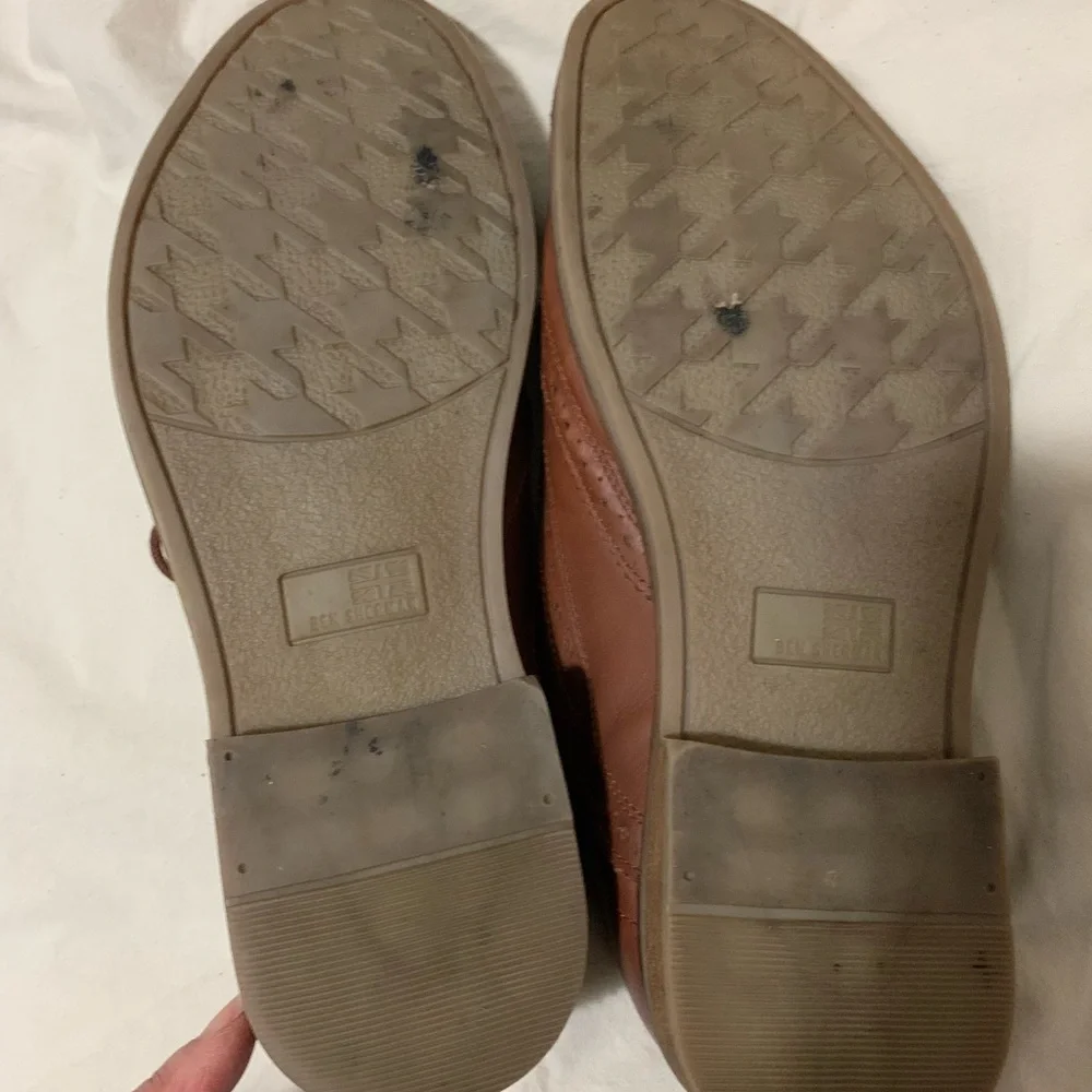 Ben Sherman Brown Oxfords with Wingtip Design and Broguing - Picture 4 of 4